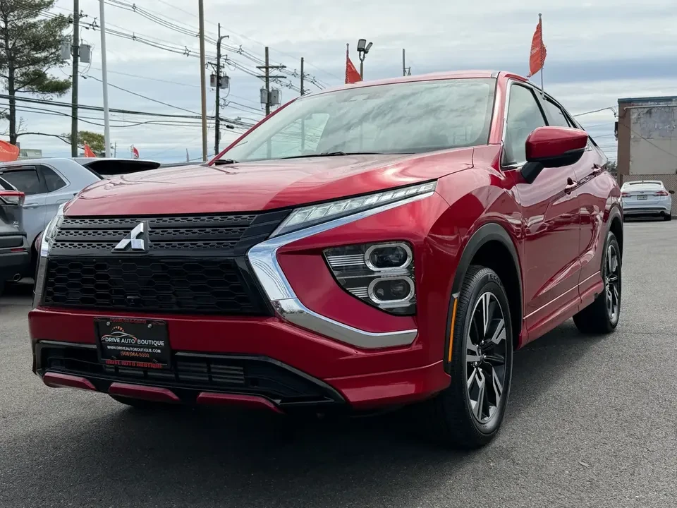 2025 Mitsubishi Eclipse Cross - Image 3 of 11