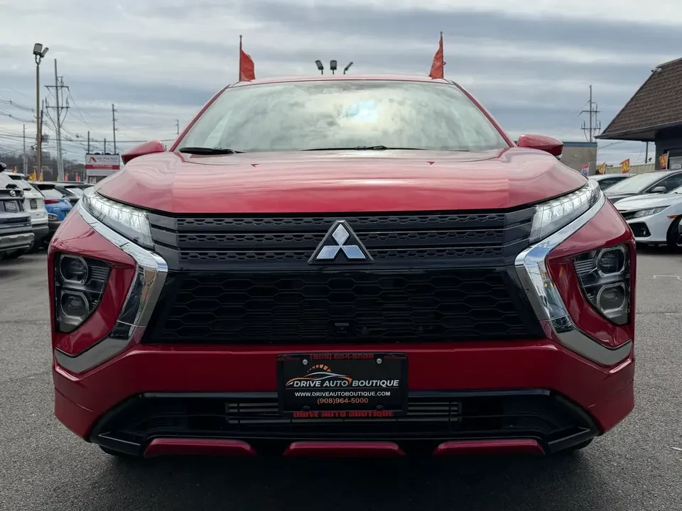 2025 Mitsubishi Eclipse Cross - Image 2 of 11
