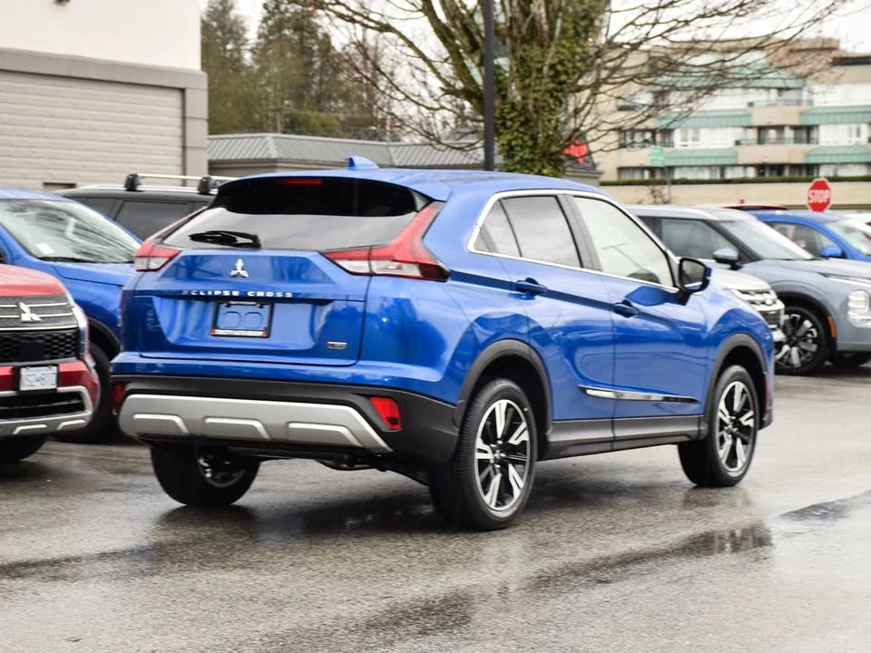 2025 Mitsubishi Eclipse Cross - Image 8 of 17