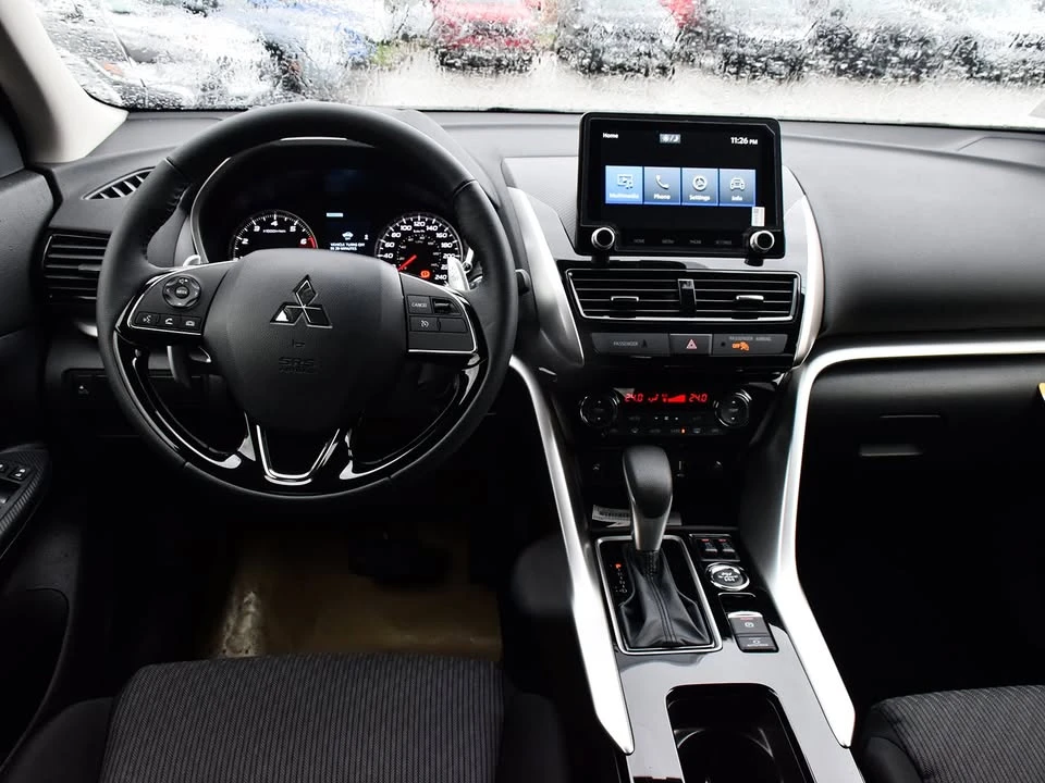 2025 Mitsubishi Eclipse Cross - Image 16 of 17
