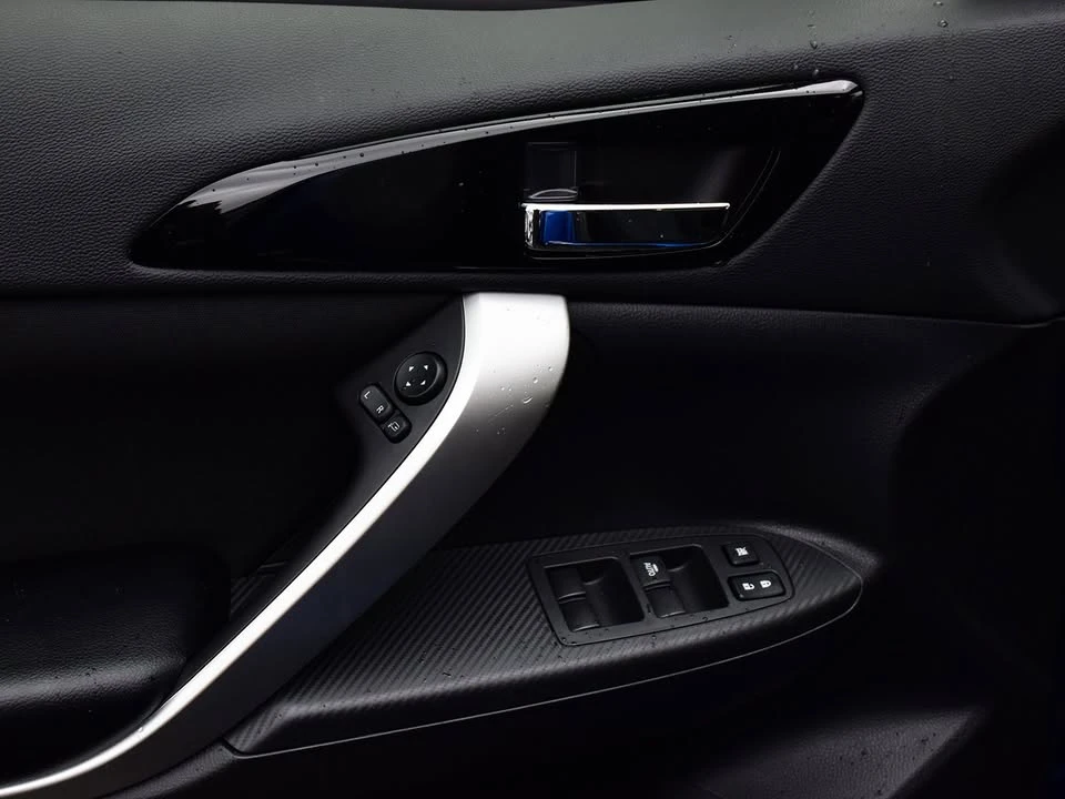 2025 Mitsubishi Eclipse Cross - Image 11 of 17