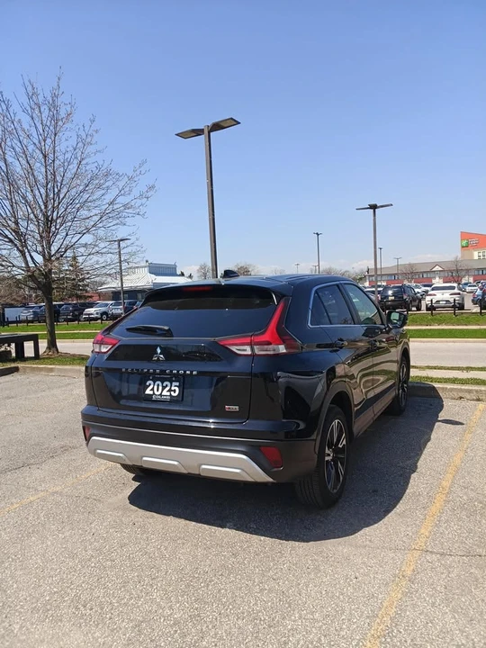 2025 Mitsubishi Eclipse Cross - Image 2 of 5