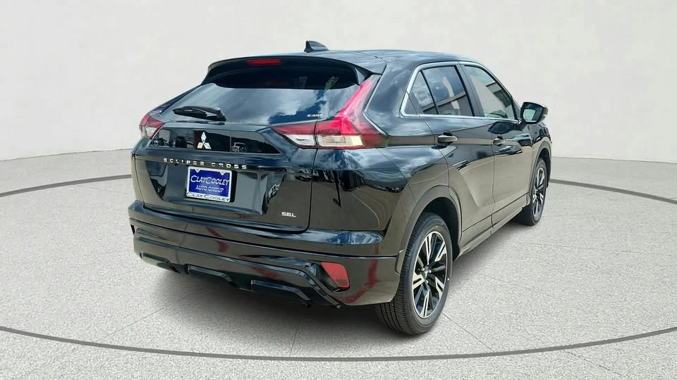 2025 Mitsubishi Eclipse Cross - Image 3 of 13