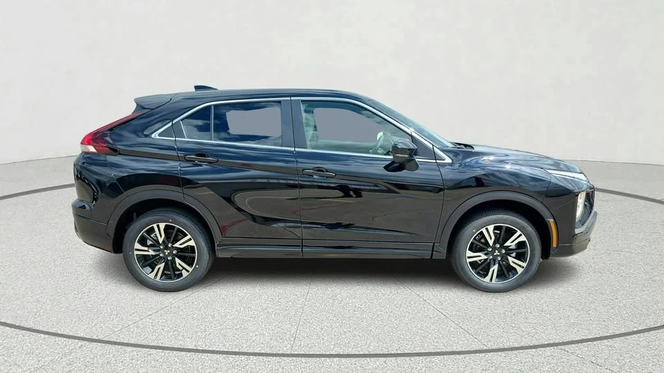 2025 Mitsubishi Eclipse Cross - Image 2 of 13