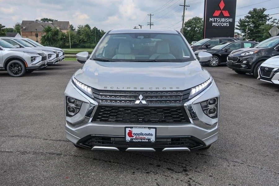 2025 Mitsubishi Eclipse Cross - Image 3 of 6