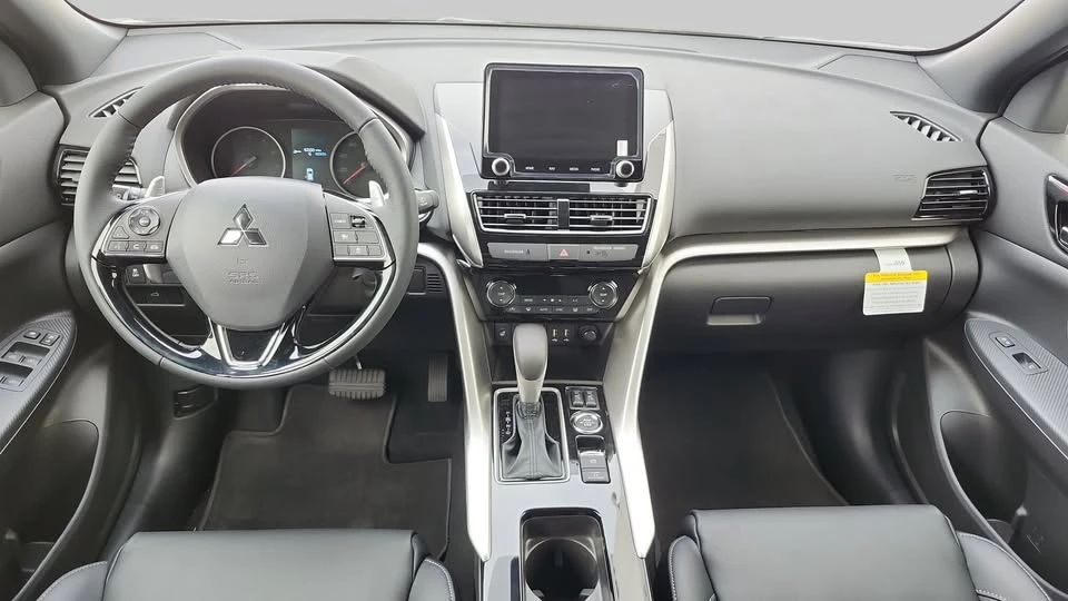 2025 Mitsubishi Eclipse Cross - Image 5 of 8
