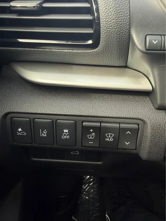 2025 Mitsubishi Eclipse Cross - Image 19 of 19