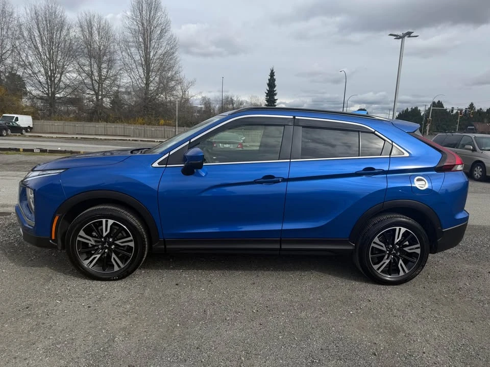 2025 Mitsubishi Eclipse Cross - Image 2 of 19