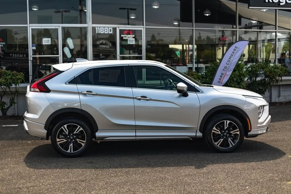 2025 Mitsubishi Eclipse Cross - Image 7 of 20