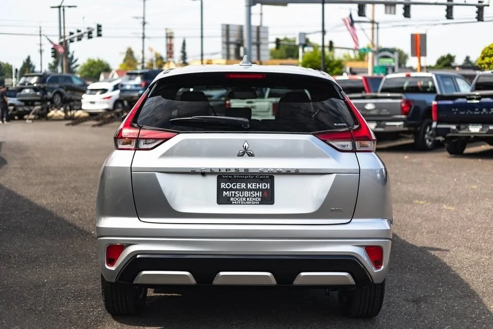 2025 Mitsubishi Eclipse Cross - Image 9 of 20