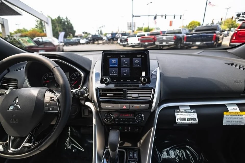 2025 Mitsubishi Eclipse Cross - Image 18 of 20