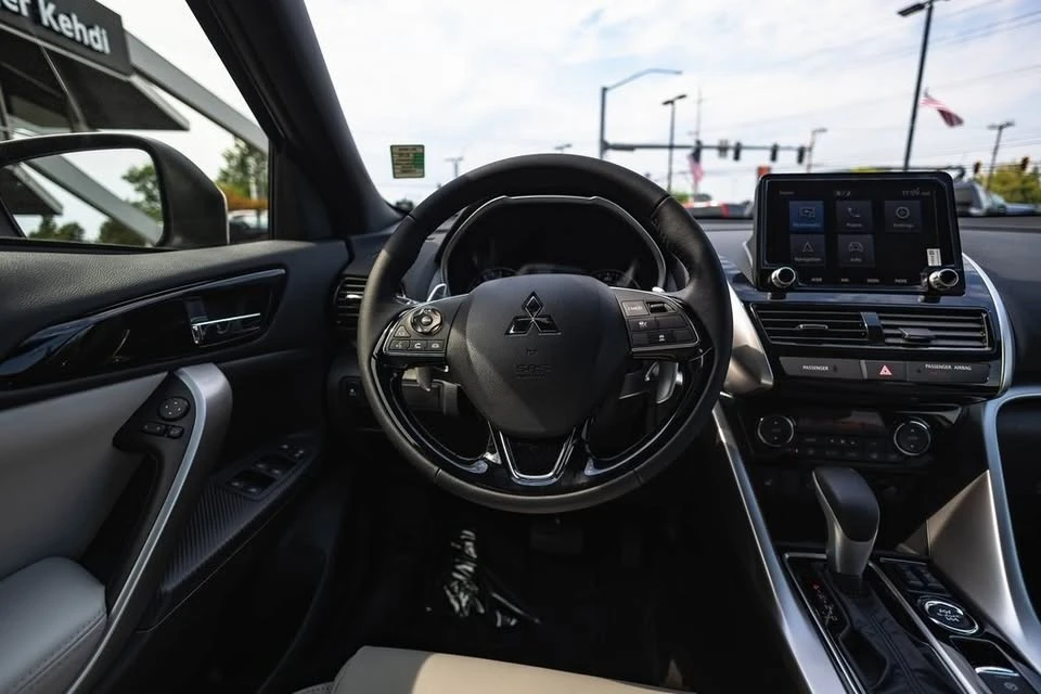 2025 Mitsubishi Eclipse Cross - Image 17 of 20
