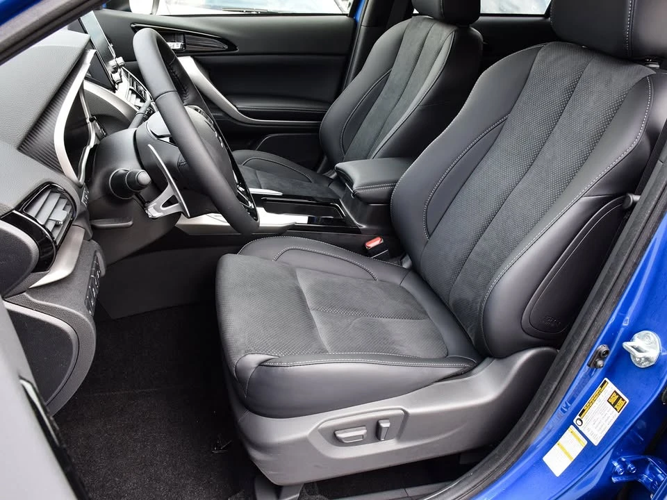 2025 Mitsubishi Eclipse Cross - Image 8 of 20