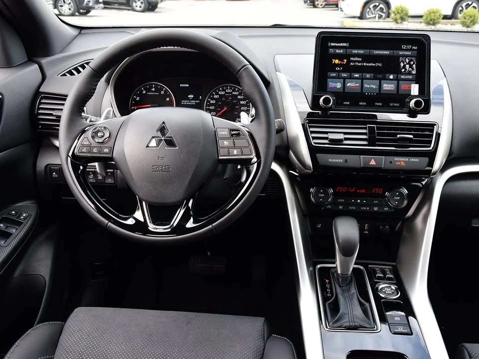 2025 Mitsubishi Eclipse Cross - Image 16 of 20
