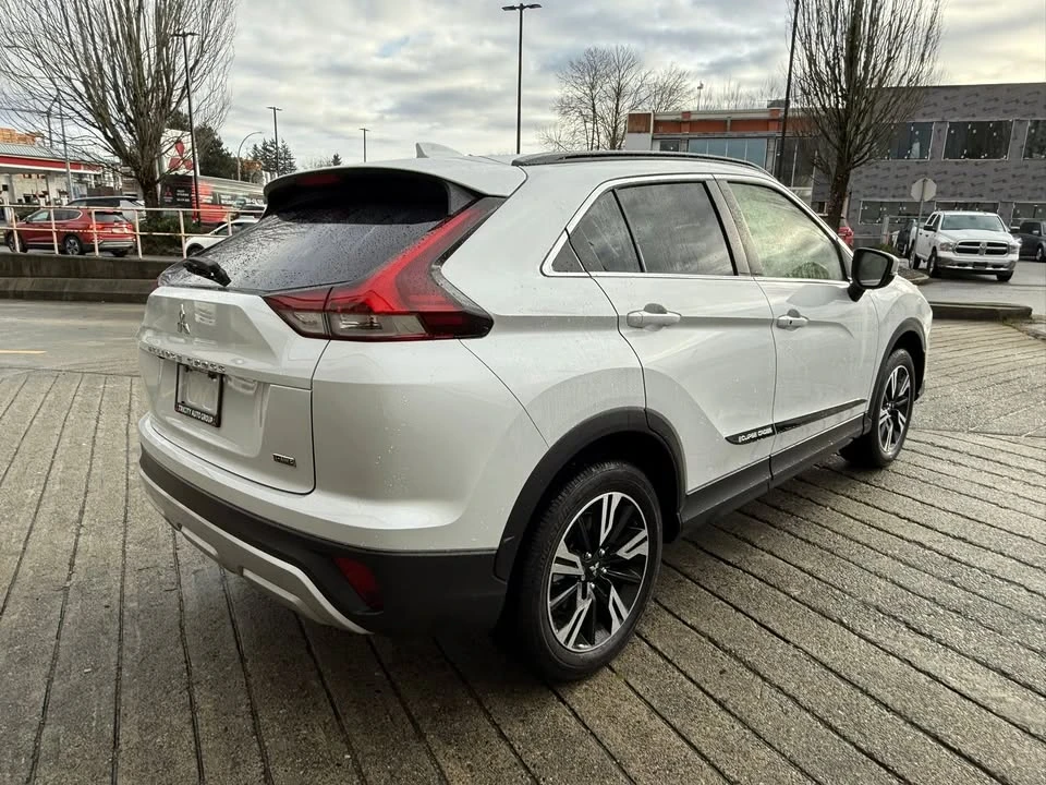 2025 Mitsubishi Eclipse Cross - Image 6 of 20