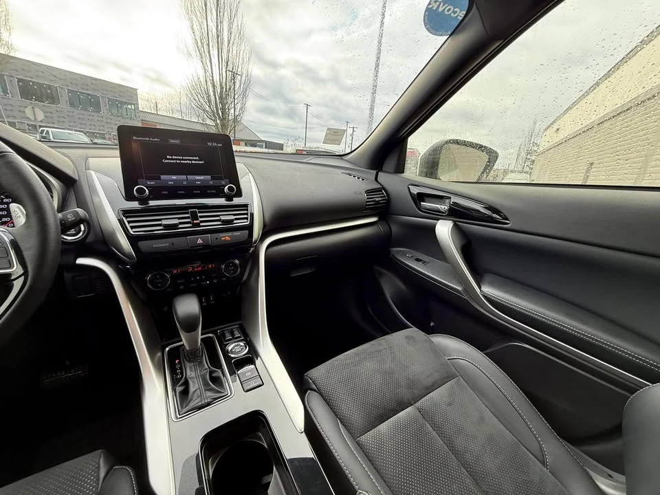 2025 Mitsubishi Eclipse Cross - Image 16 of 18