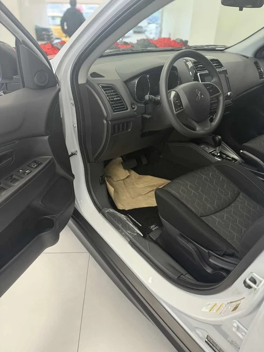 2025 Mitsubishi RVR - Image 6 of 10