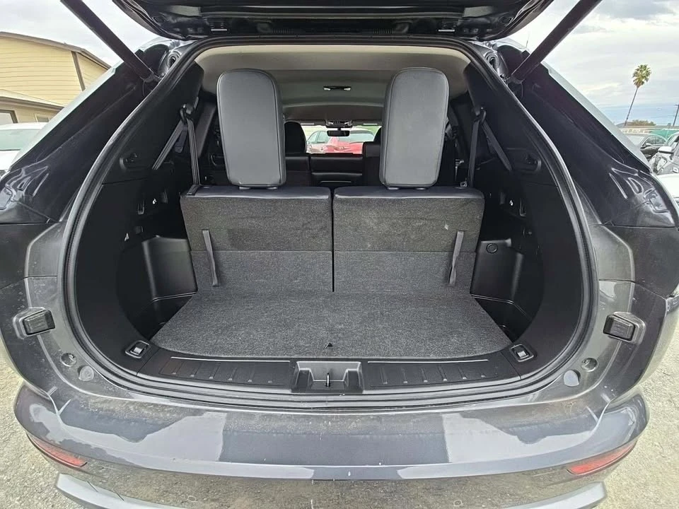 2025 Mitsubishi Outlander - Image 7 of 11