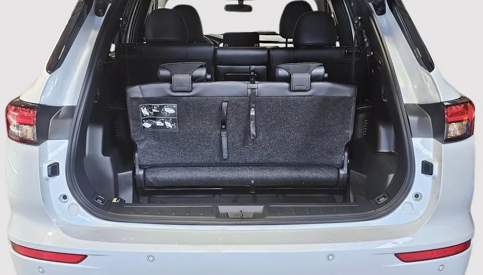2025 Mitsubishi Outlander - Image 6 of 19