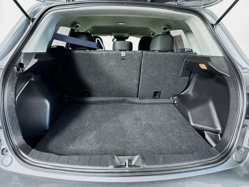 2025 Mitsubishi Outlander - Image 5 of 11