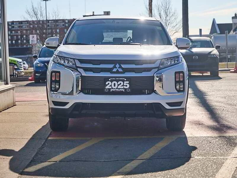 2025 Mitsubishi Eclipse Cross - Image 3 of 16