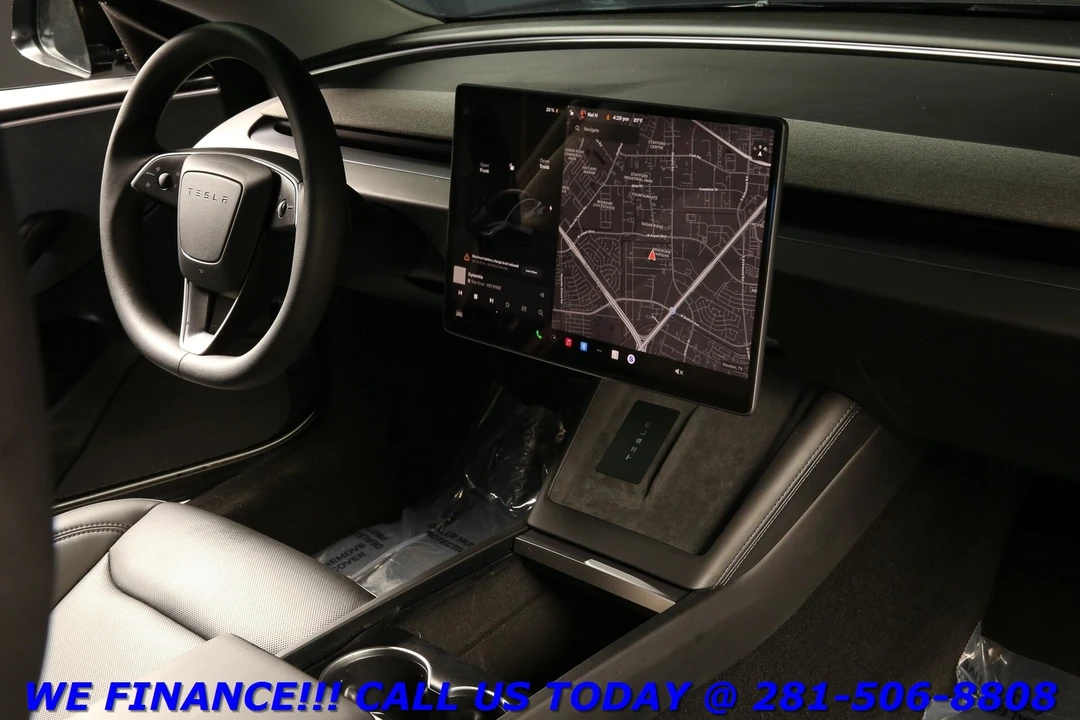 2025 Tesla Model 3 - Image 18 of 21