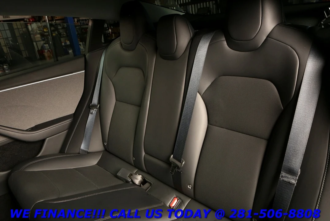 2025 Tesla Model 3 - Image 21 of 21