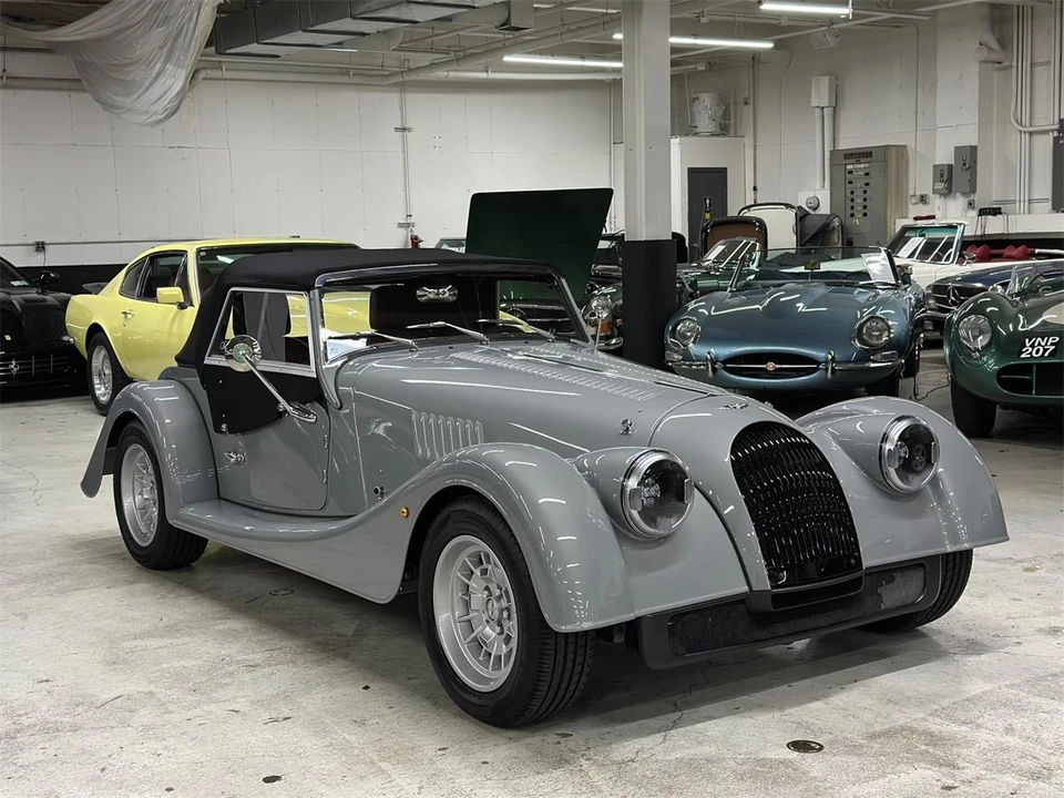 2025 Morgan Plus Four - Image 2 of 31