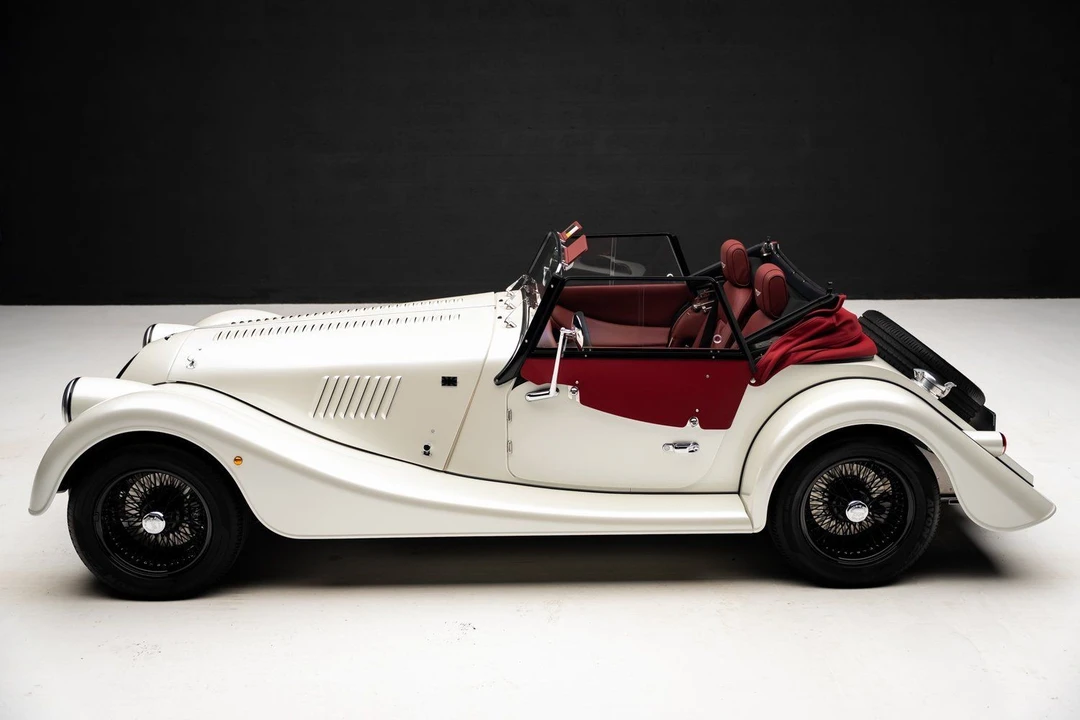 2025 Morgan Plus Four - Image 16 of 31