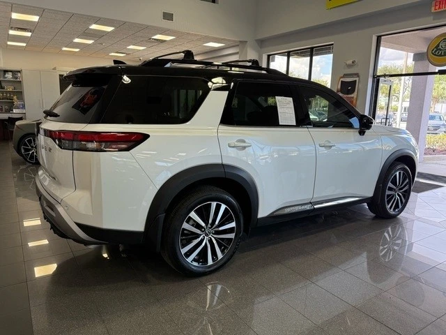 2025 Nissan Pathfinder 5th Gen - Image 4 of 12