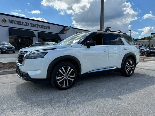 2025 Nissan Pathfinder 5th Gen - Image 8 of 12