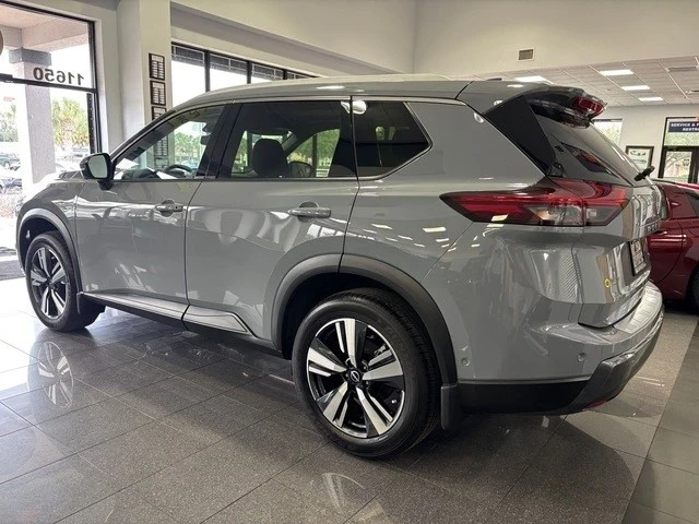 2025 Nissan Rogue - Image 3 of 12