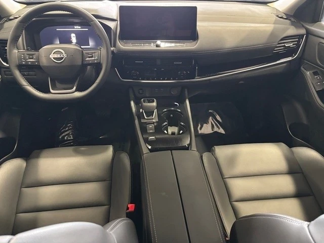 2025 Nissan Rogue - Image 10 of 12