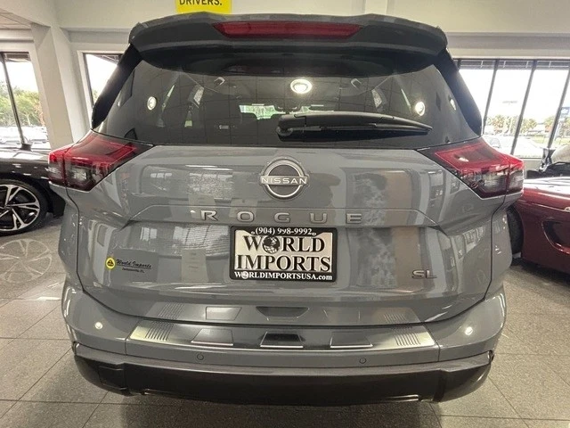 2025 Nissan Rogue - Image 12 of 12