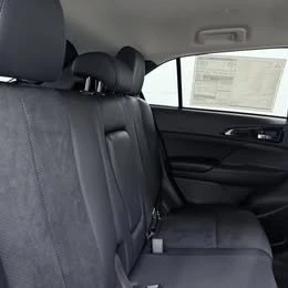 2025 Mitsubishi Eclipse Cross - Image 10 of 12
