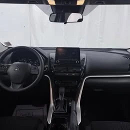 2025 Mitsubishi Eclipse Cross - Image 10 of 12