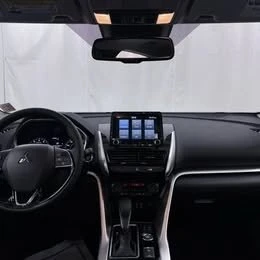 2025 Mitsubishi Eclipse Cross - Image 12 of 13