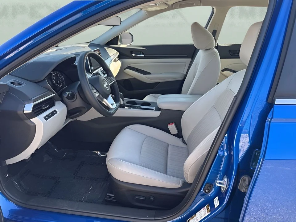 2025 Nissan Altima 6th Gen - Image 9 of 21