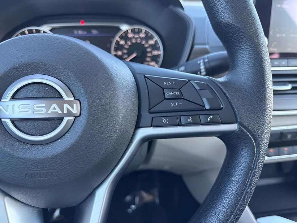 2025 Nissan Altima 6th Gen - Image 15 of 21