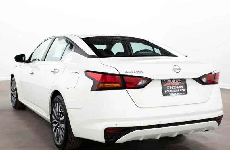 2025 Nissan Altima 6th Gen - Image 10 of 12