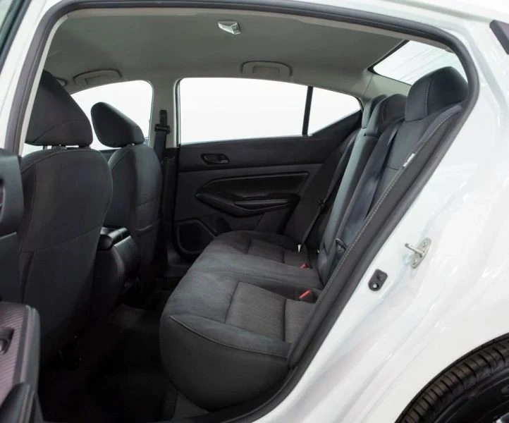 2025 Nissan Altima 6th Gen - Image 9 of 12