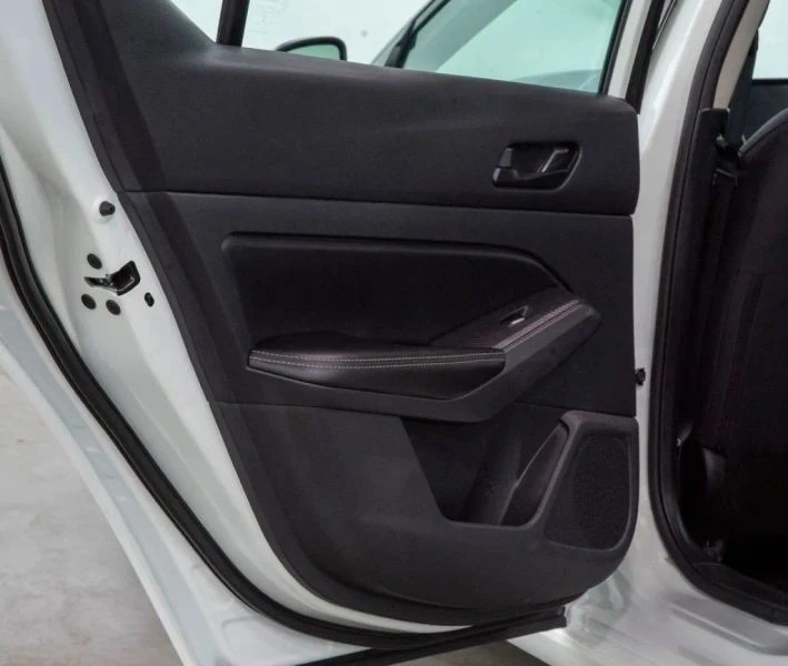 2025 Nissan Altima 6th Gen - Image 8 of 12
