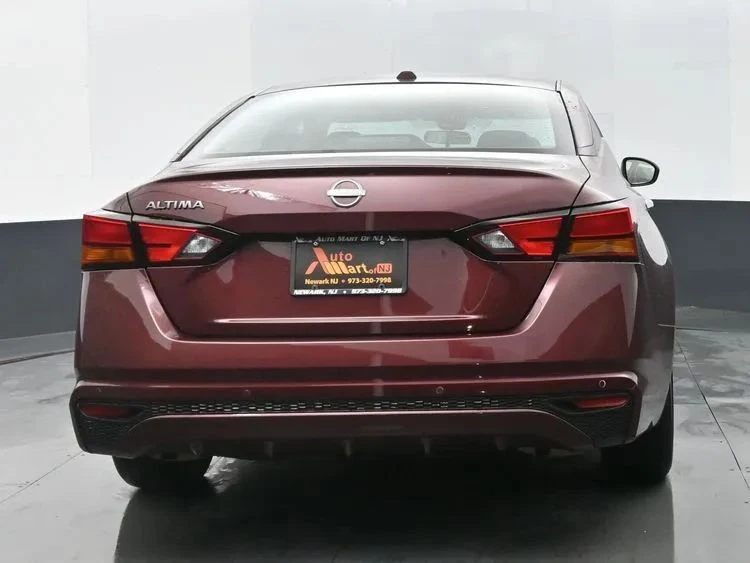 2025 Nissan Altima 6th Gen - Image 8 of 12