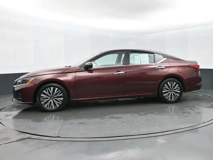 2025 Nissan Altima 6th Gen - Image 5 of 12