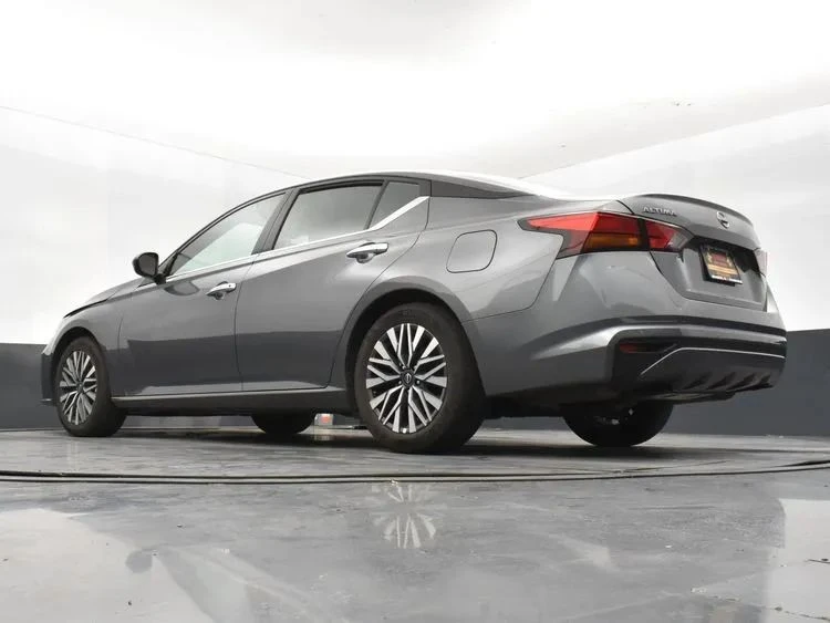 2025 Nissan Altima 6th Gen - Image 12 of 12