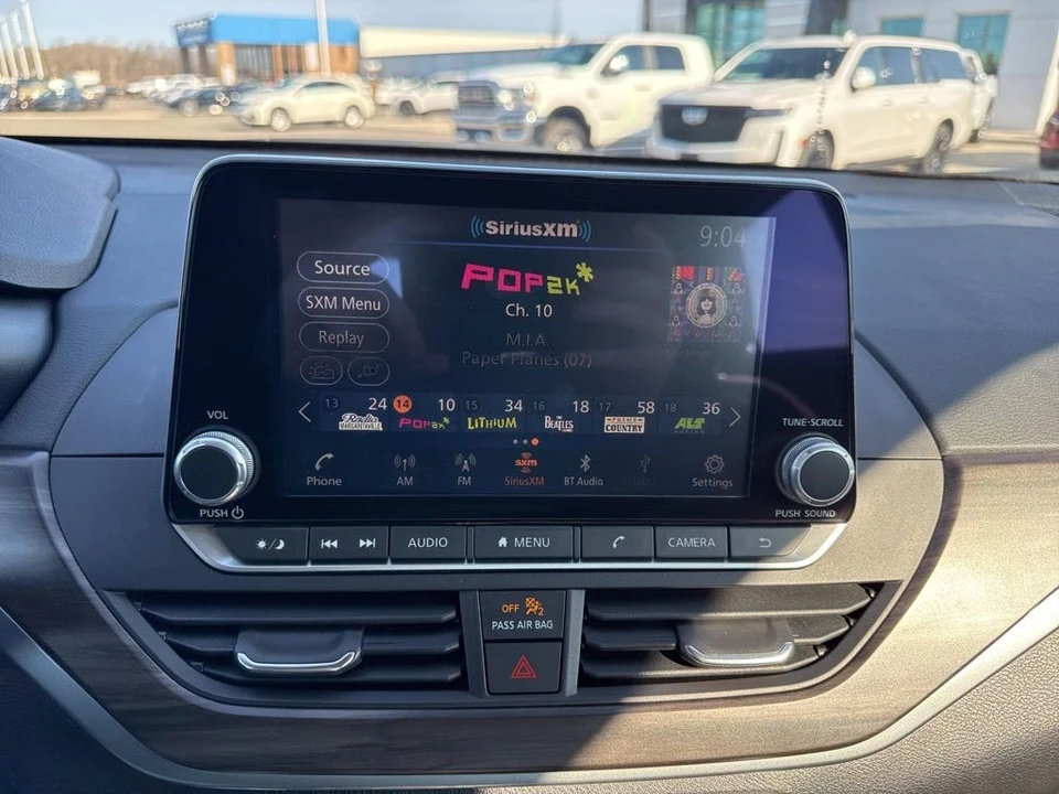 2025 Nissan Altima 6th Gen - Image 17 of 21