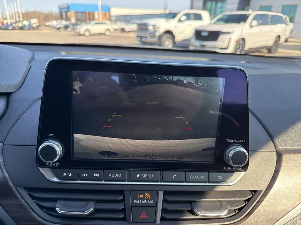 2025 Nissan Altima 6th Gen - Image 19 of 21
