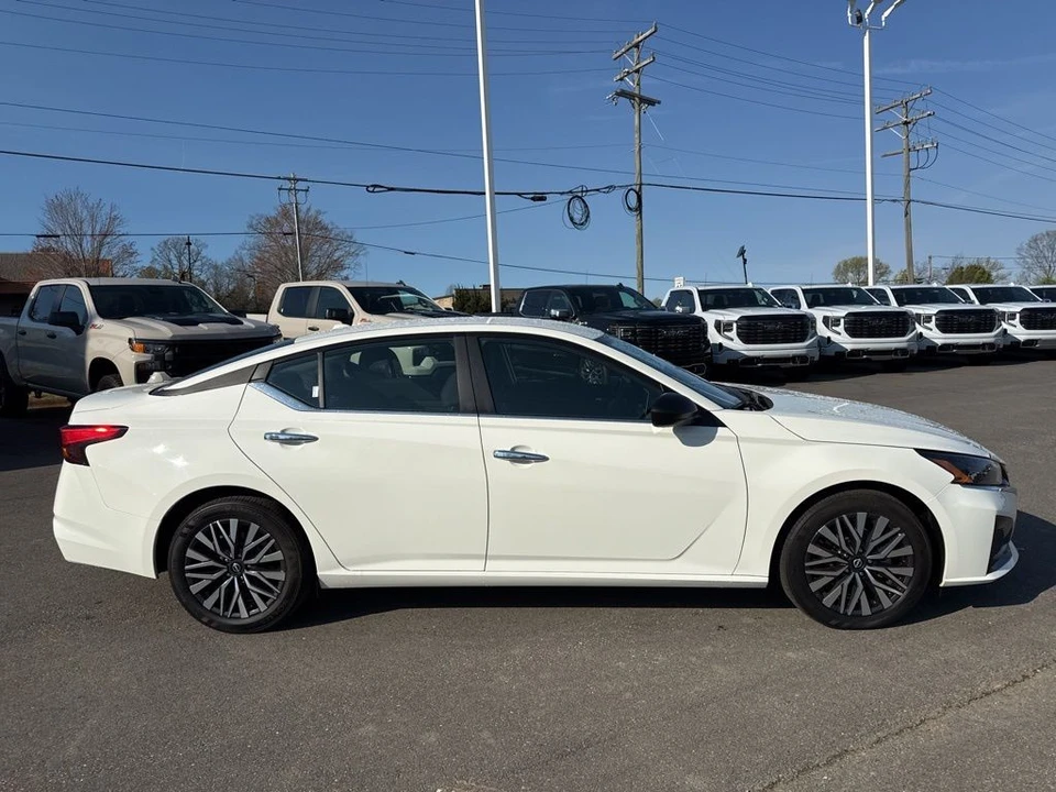 2025 Nissan Altima 6th Gen - Image 6 of 21
