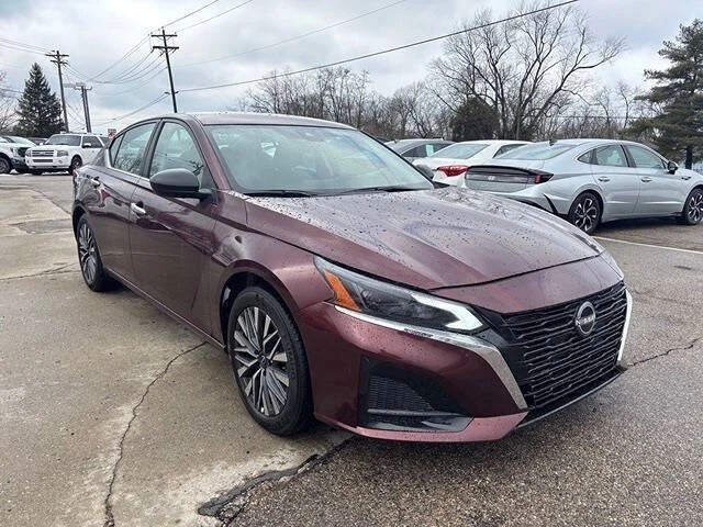 2025 Nissan Altima 6th Gen - Image 3 of 12