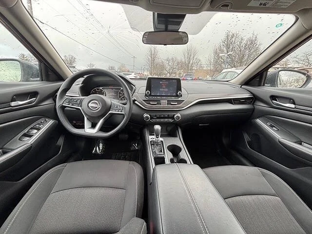2025 Nissan Altima 6th Gen - Image 9 of 12